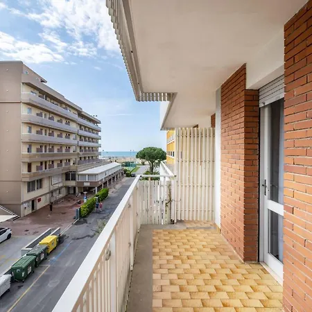 Condominio Silente C Ne 아파트 비비오네